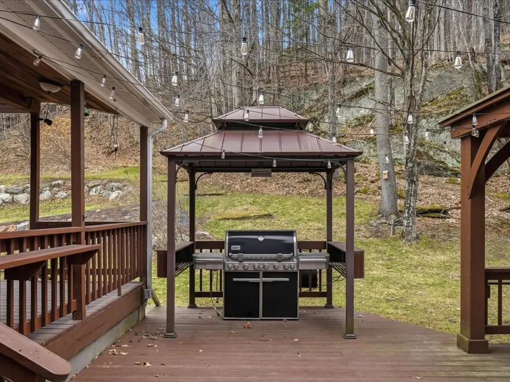 44 Drake Woods Road Bristol VT 05443