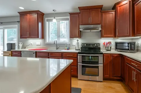 15 Schwinn Drive Nashua NH 03062