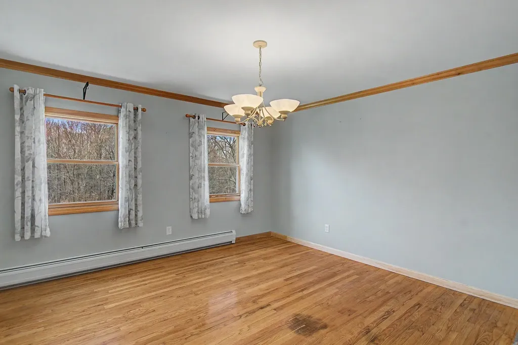 541 Sand Road Colchester VT 05446