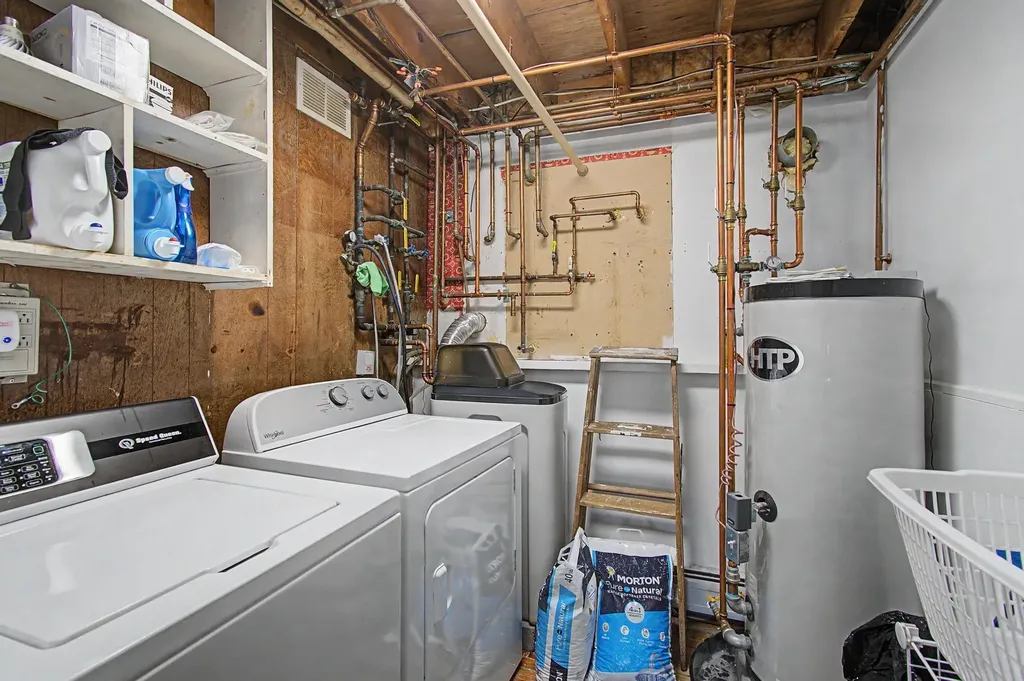 541 Sand Road Colchester VT 05446