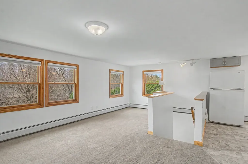 541 Sand Road Colchester VT 05446
