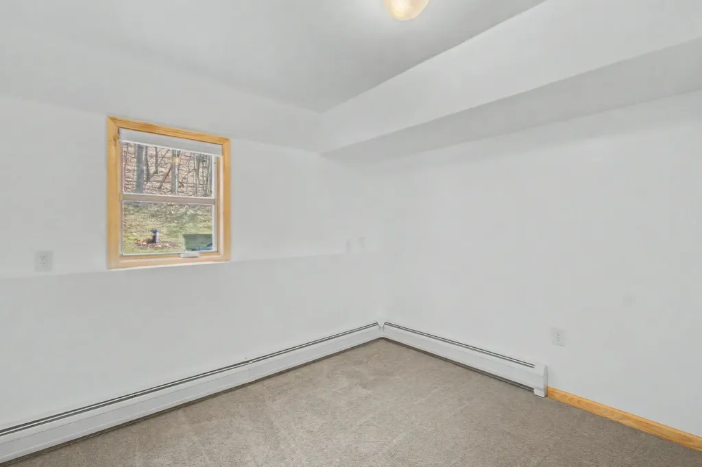 541 Sand Road Colchester VT 05446