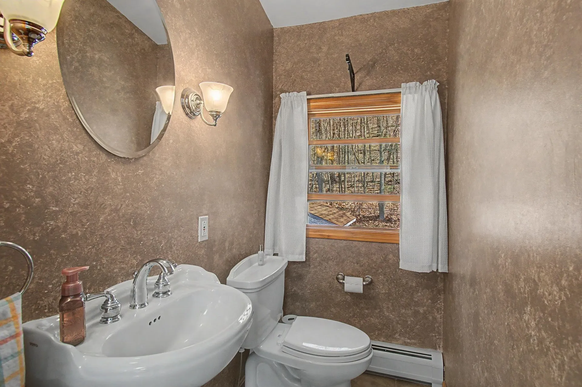 541 Sand Road Colchester VT 05446
