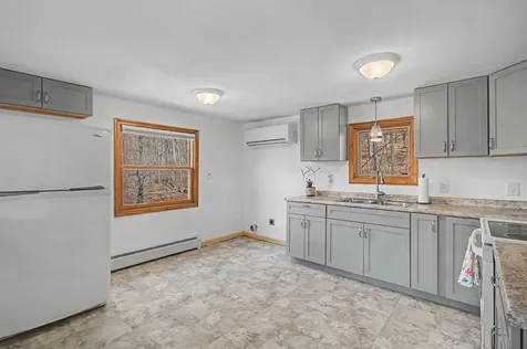 541 Sand Road Colchester VT 05446