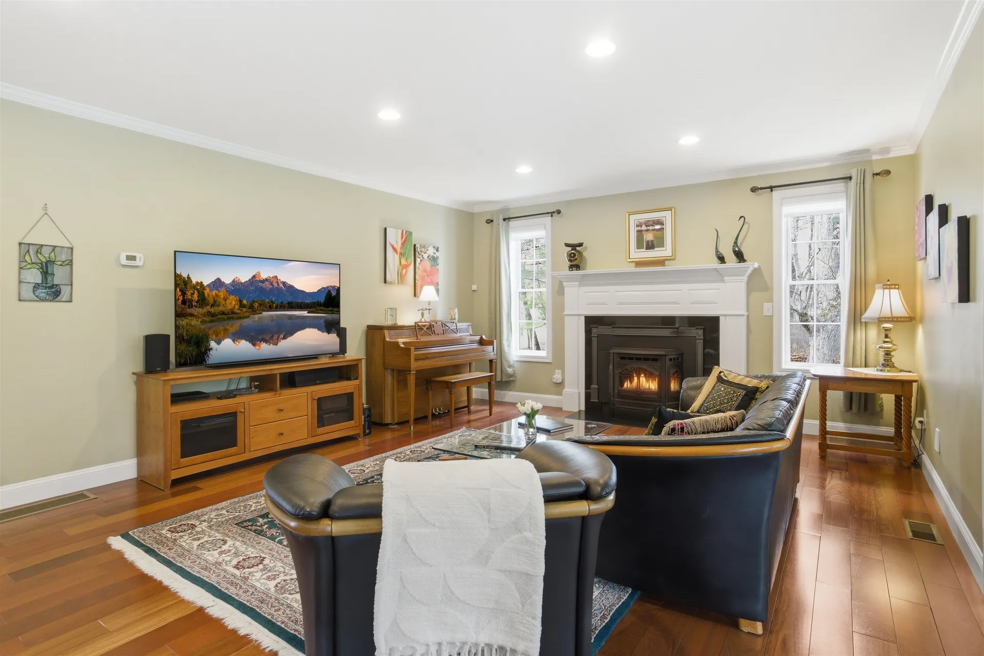 26 Flintlock Road Salem NH 03079