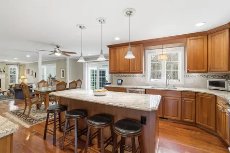 26 Flintlock Road Salem NH 03079