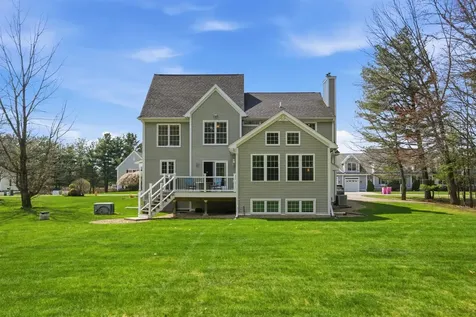 26 Flintlock Road Salem NH 03079