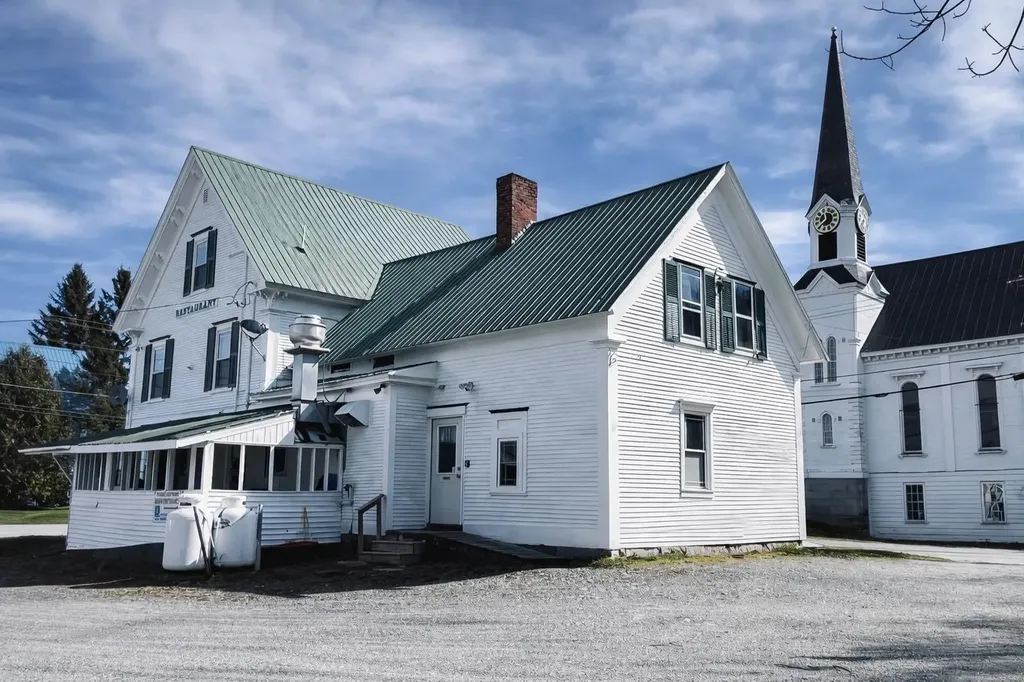 14 Glover Road Barton VT 05822