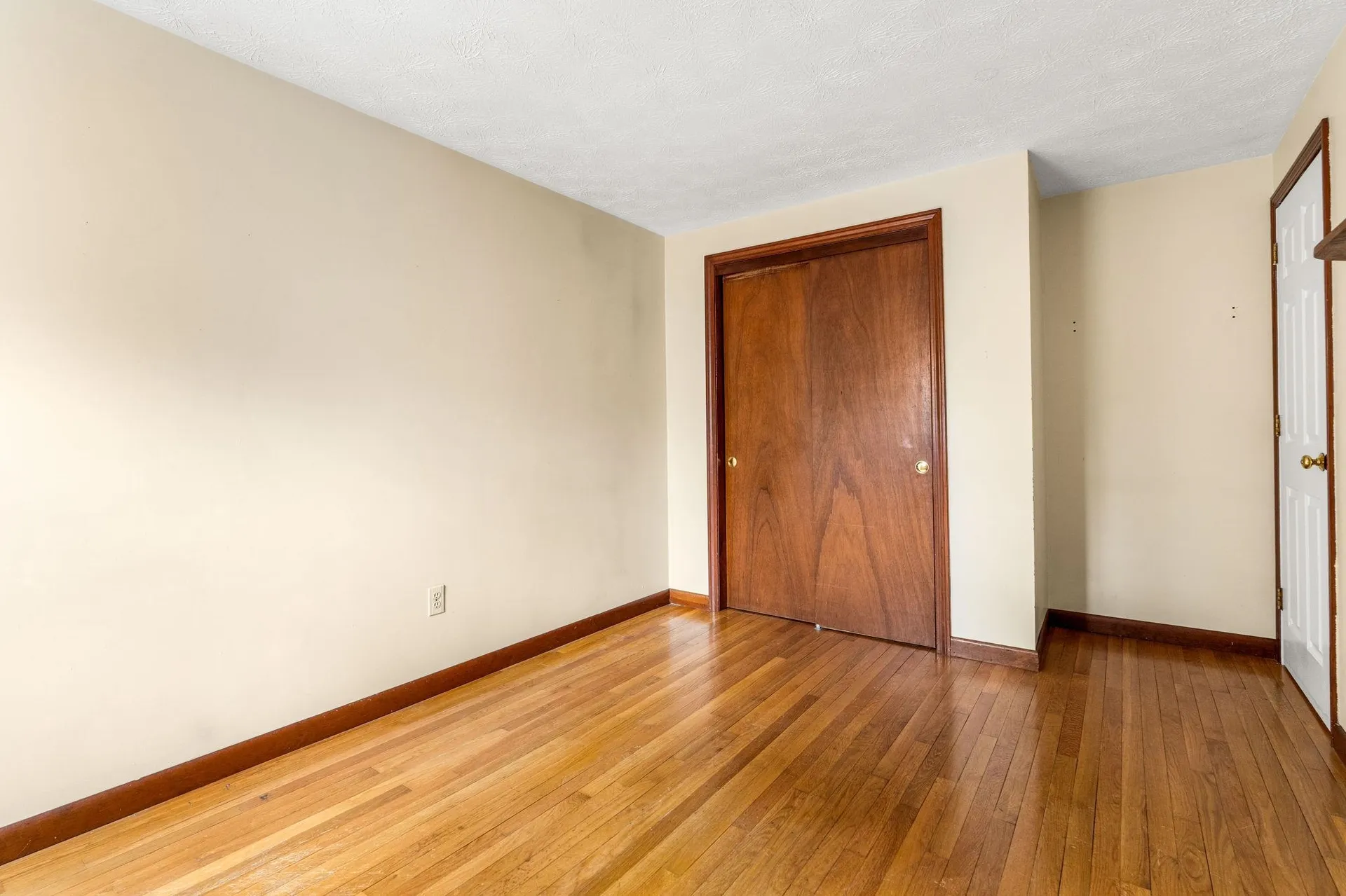 6 Sirod Road Windham NH 03087