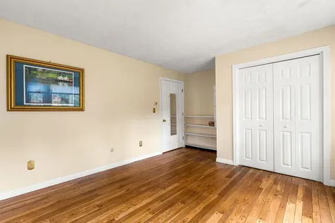 6 Sirod Road Windham NH 03087