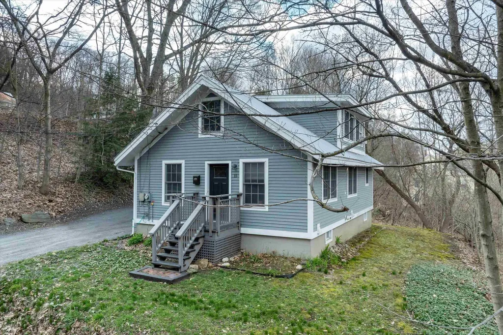 15 Grove Street Springfield VT 05156