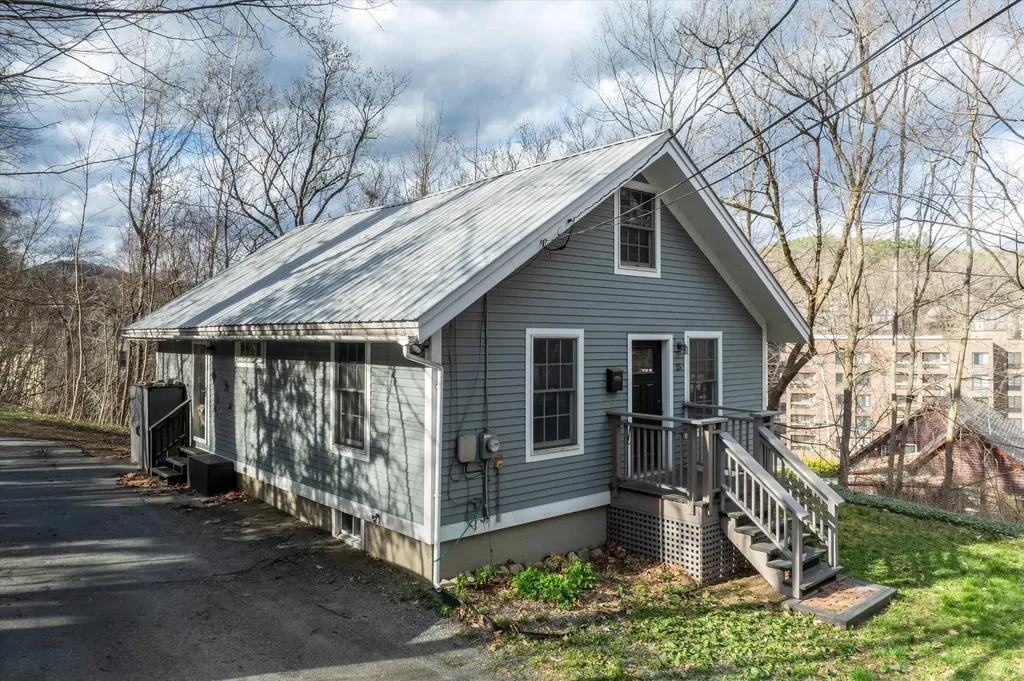 15 Grove Street Springfield VT 05156