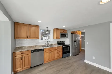 14 Danville Road Plaistow NH 03865