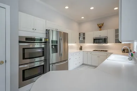 3 Foxberry Drive New Boston NH 03070