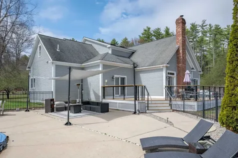 3 Foxberry Drive New Boston NH 03070