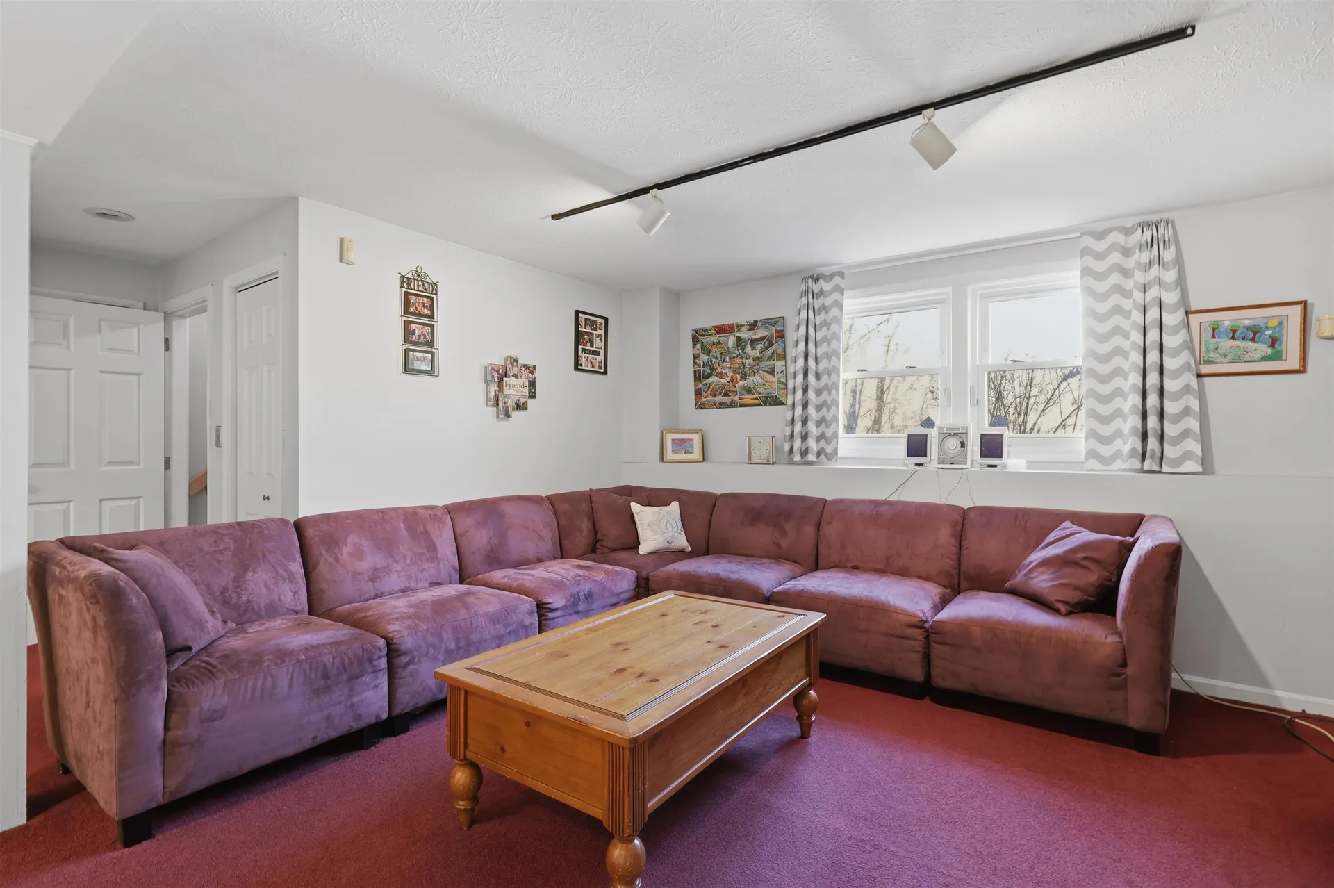 21 Brook Drive Hudson NH 03051