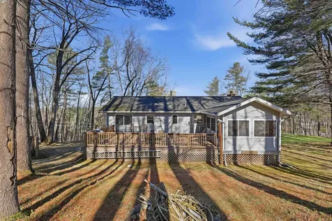21 Brook Drive Hudson NH 03051