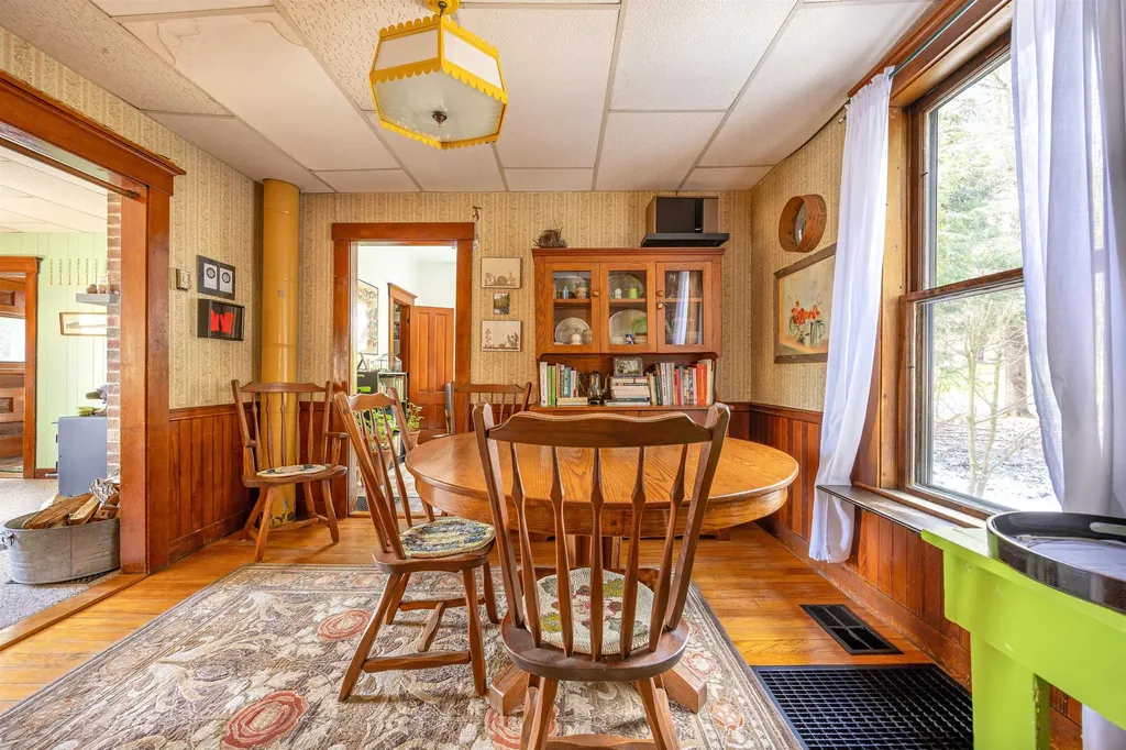 36 Windsor Lane Groton VT 05046