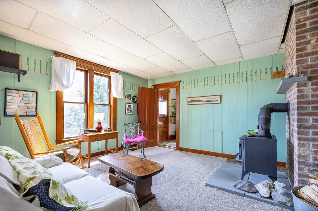 36 Windsor Lane Groton VT 05046