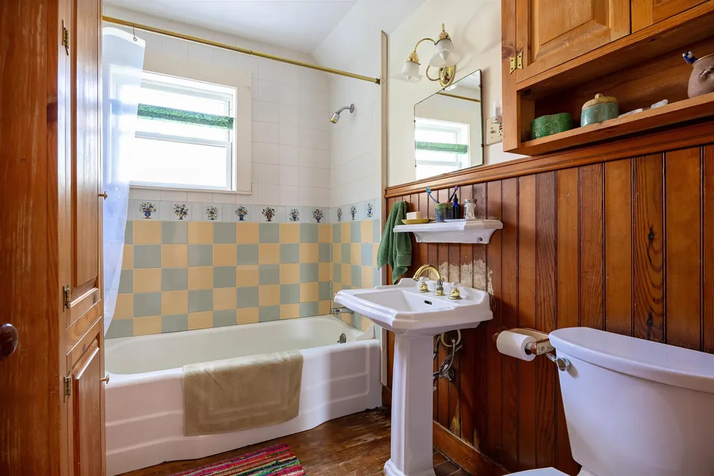 36 Windsor Lane Groton VT 05046