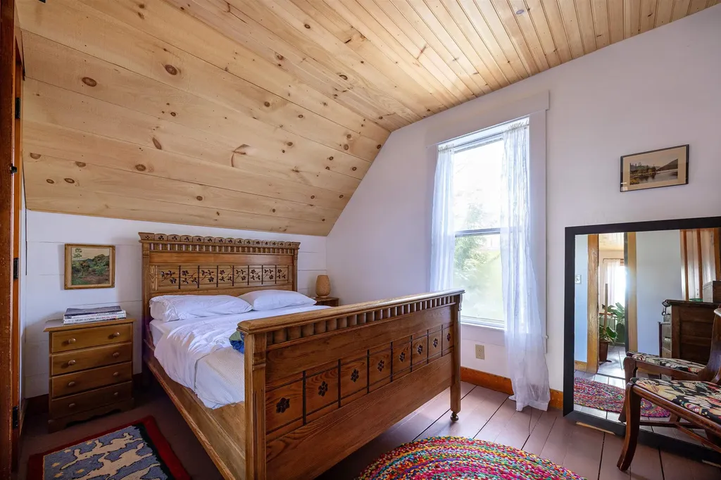 36 Windsor Lane Groton VT 05046