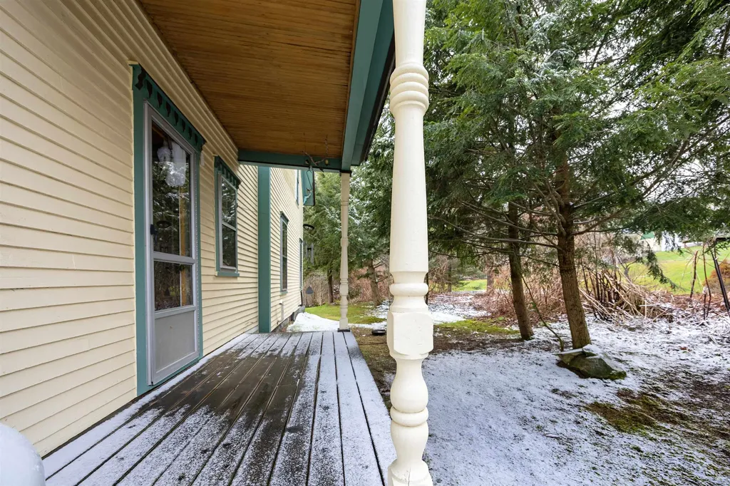 36 Windsor Lane Groton VT 05046