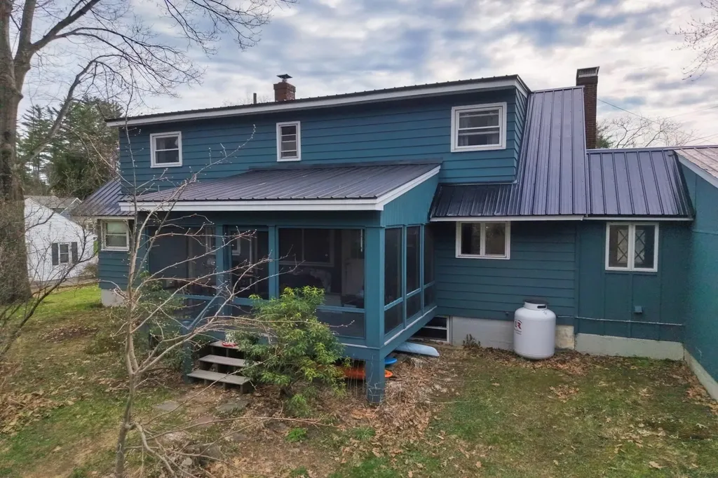1 Langdon Park Road Plymouth NH 03264