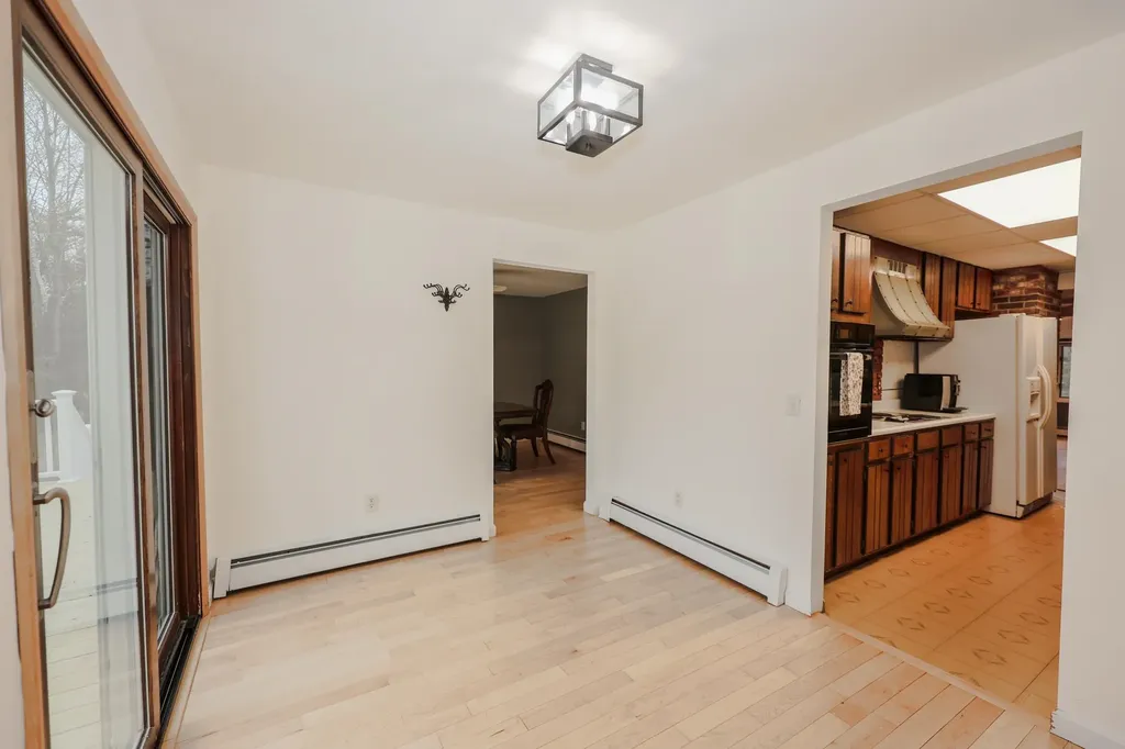 32 Murray Hill Road Candia NH 03034