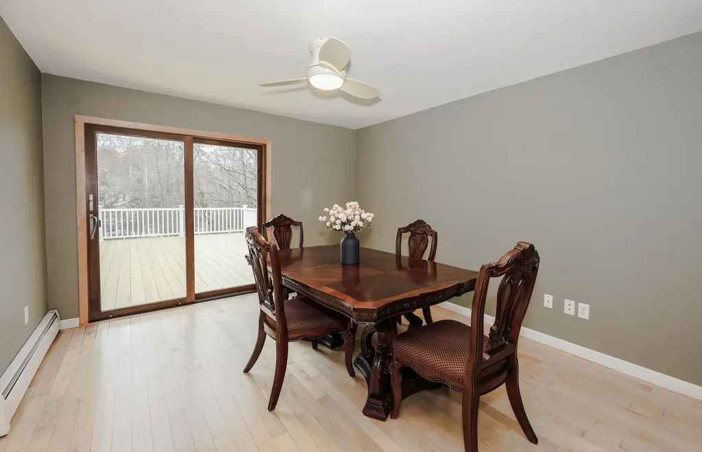 32 Murray Hill Road Candia NH 03034