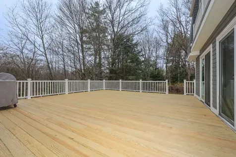 32 Murray Hill Road Candia NH 03034