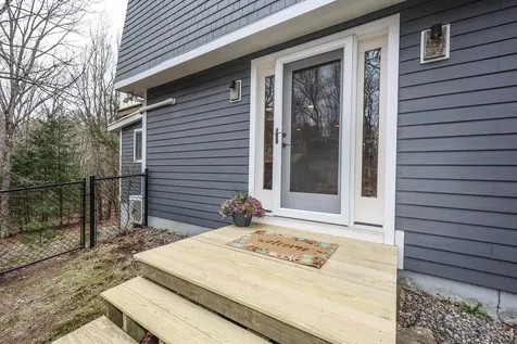 32 Murray Hill Road Candia NH 03034