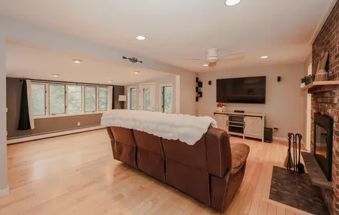 32 Murray Hill Road Candia NH 03034