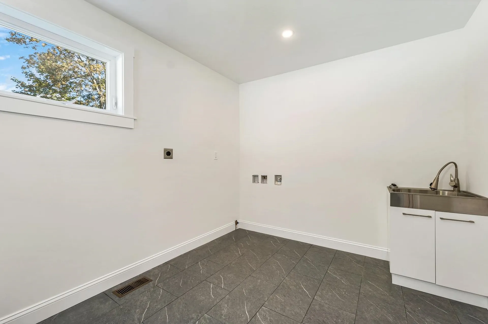 60 Horne Street Dover NH 03820