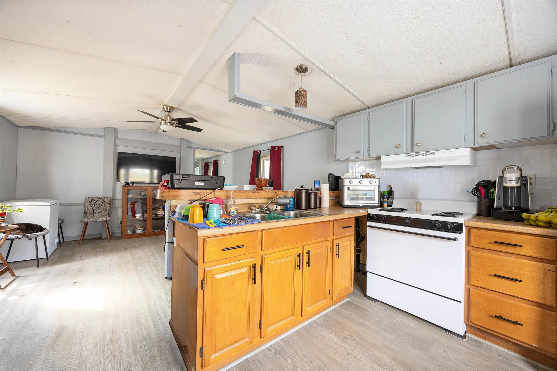 141 Oak Street St. Johnsbury VT 05819
