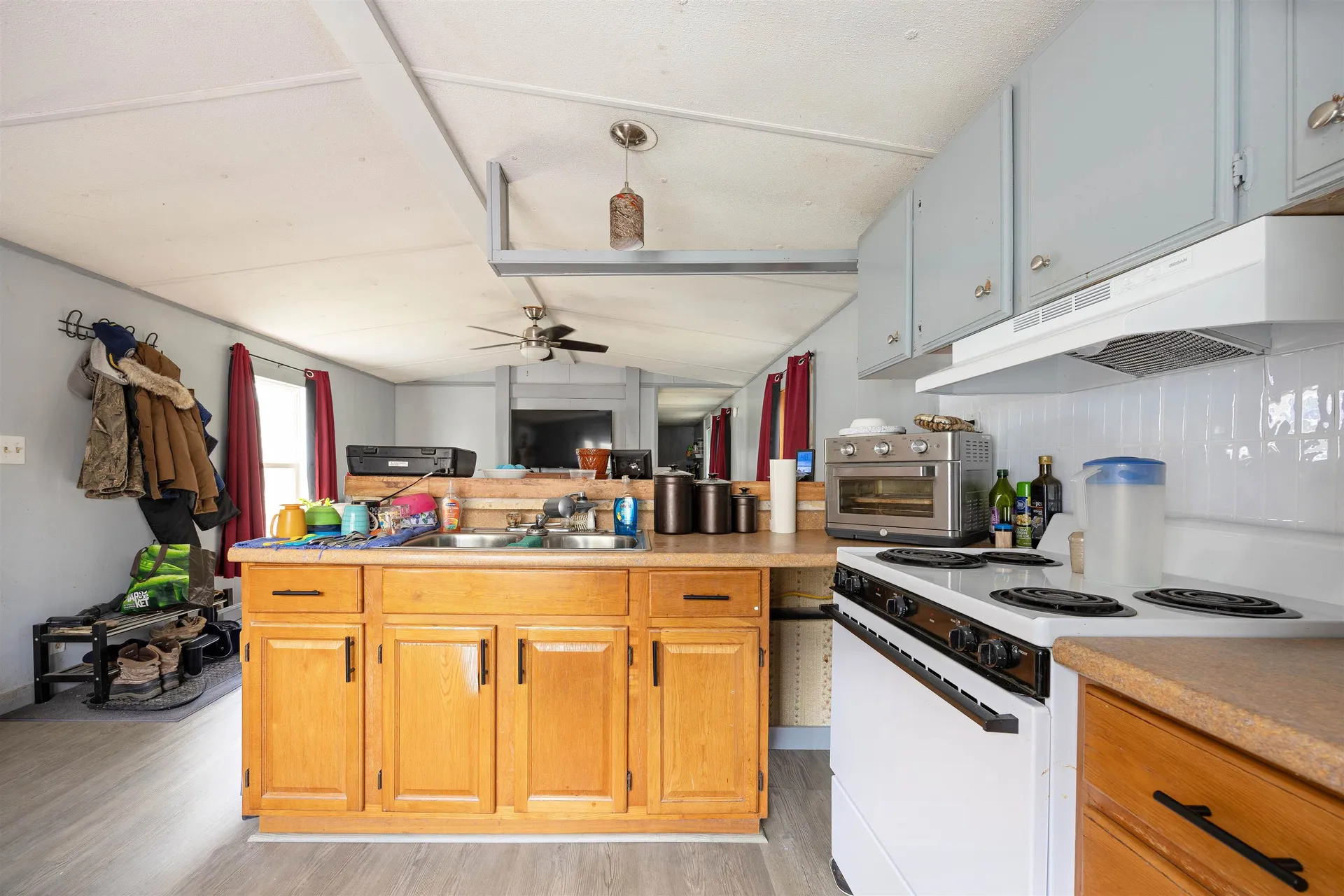 141 Oak Street St. Johnsbury VT 05819