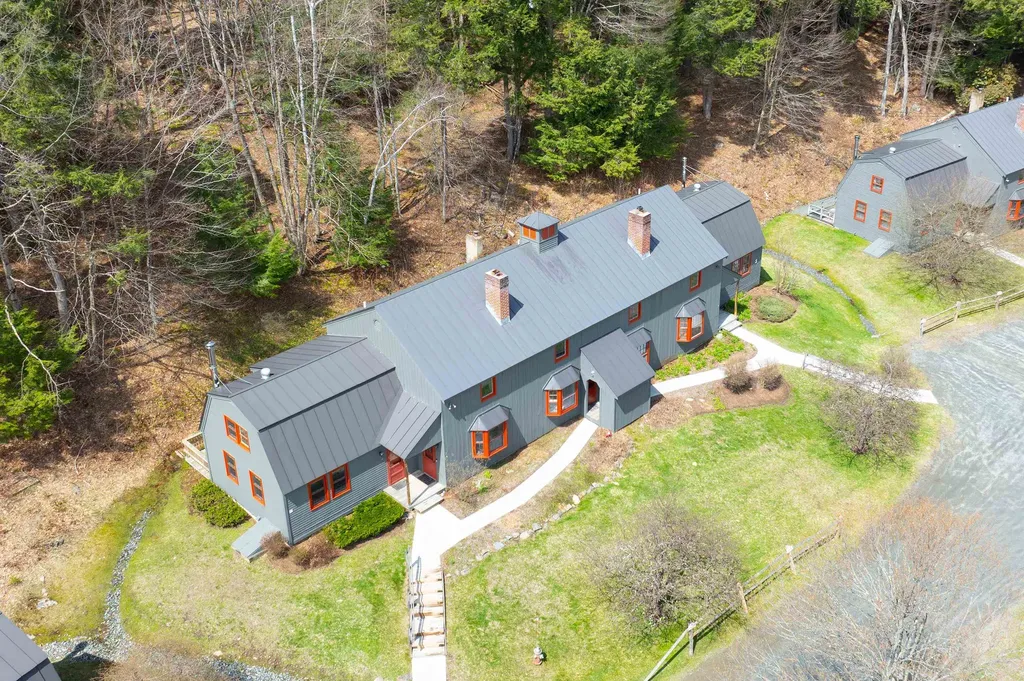 574 Willard Road Hartford VT 05059