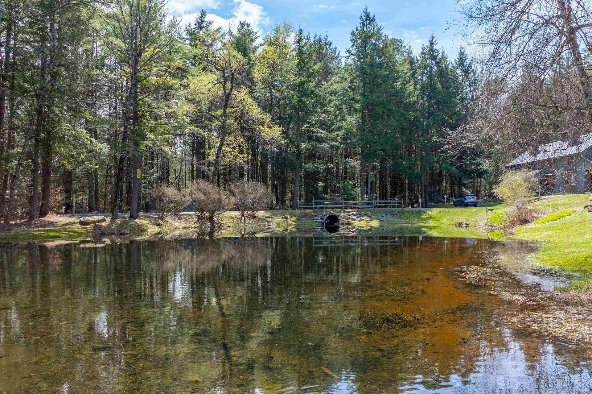 574 Willard Road Hartford VT 05059