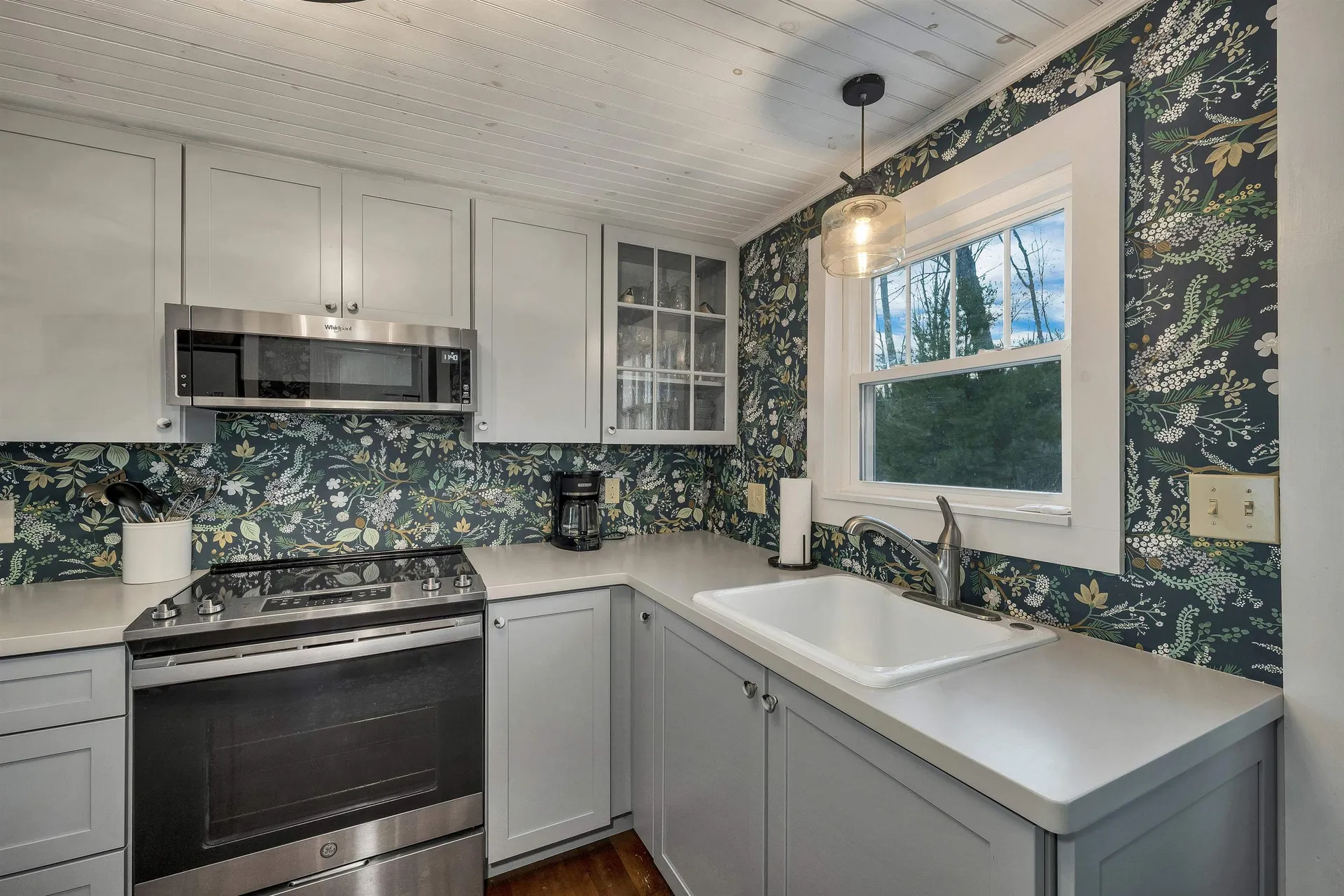 31 Lake Shore Drive Effingham NH 03882