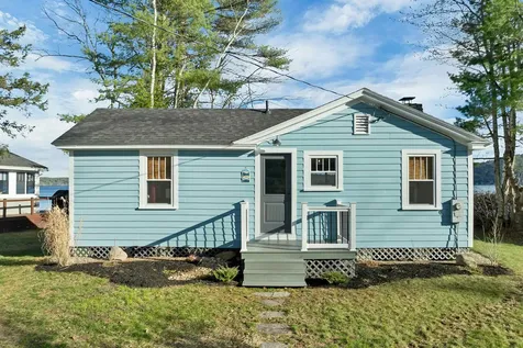 31 Lake Shore Drive Effingham NH 03882