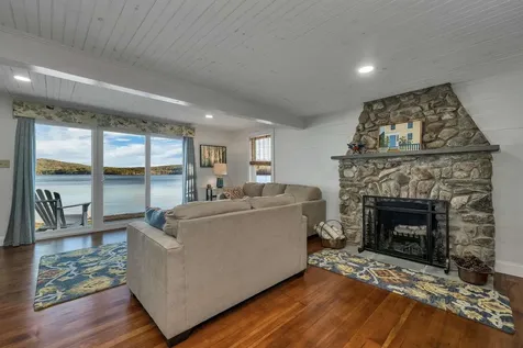 31 Lake Shore Drive Effingham NH 03882