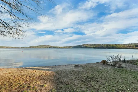 31 Lake Shore Drive Effingham NH 03882