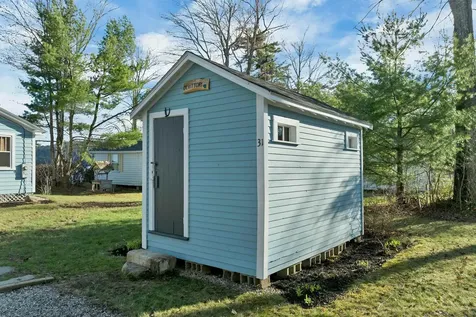 31 Lake Shore Drive Effingham NH 03882