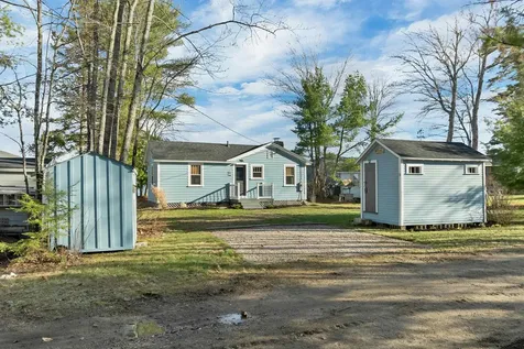 31 Lake Shore Drive Effingham NH 03882