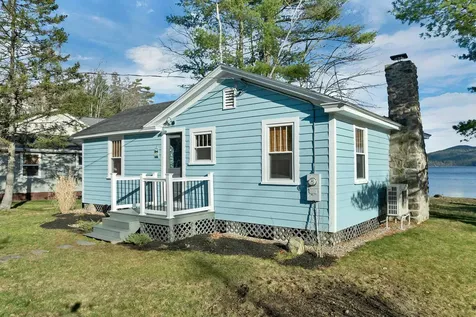 31 Lake Shore Drive Effingham NH 03882