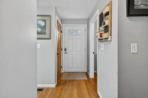 36 Swift Lane Merrimack NH 03054