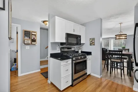 36 Swift Lane Merrimack NH 03054