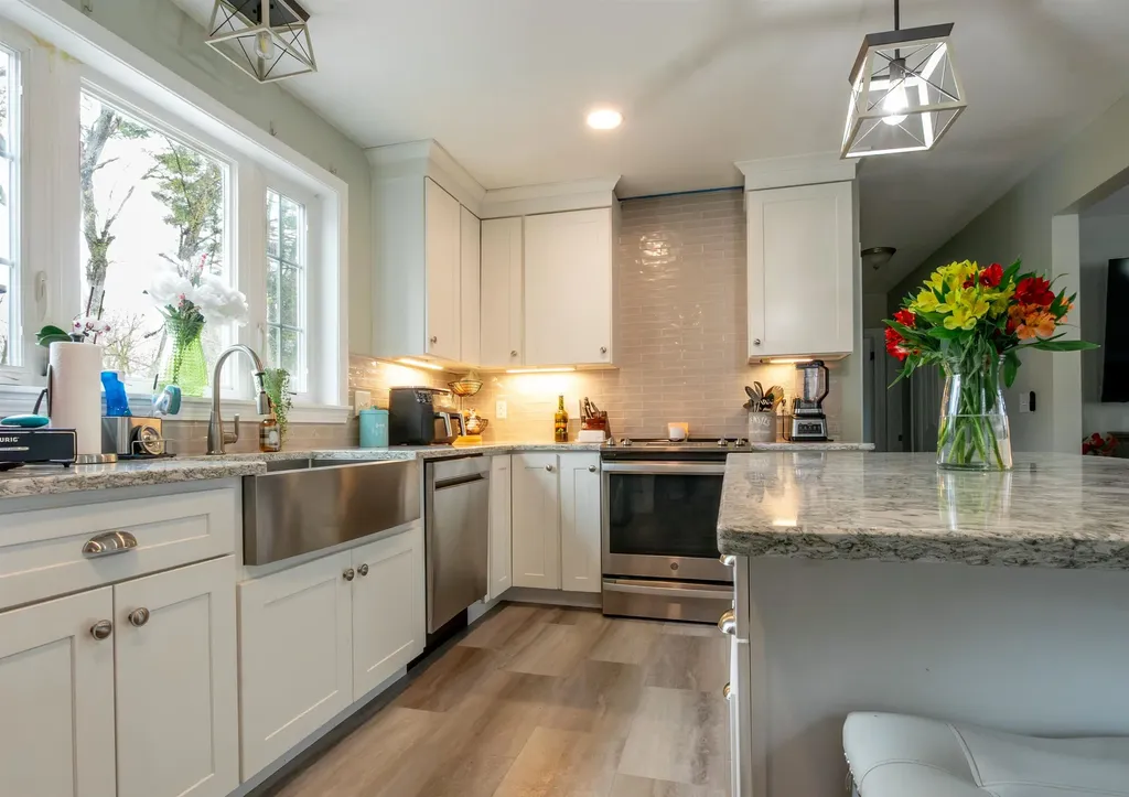 46 Pleasant Street Hinsdale NH 03451