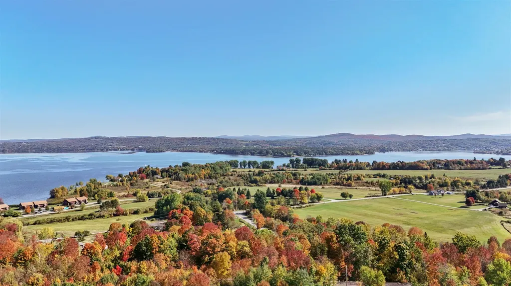 61 Sunrise Drive Newport Town VT 05857