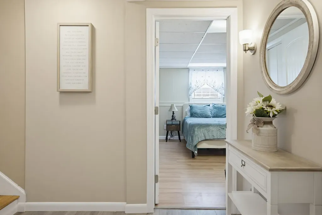 11 Whitehall Terrace Hooksett NH 03106