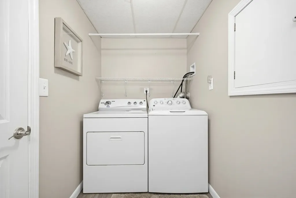 11 Whitehall Terrace Hooksett NH 03106